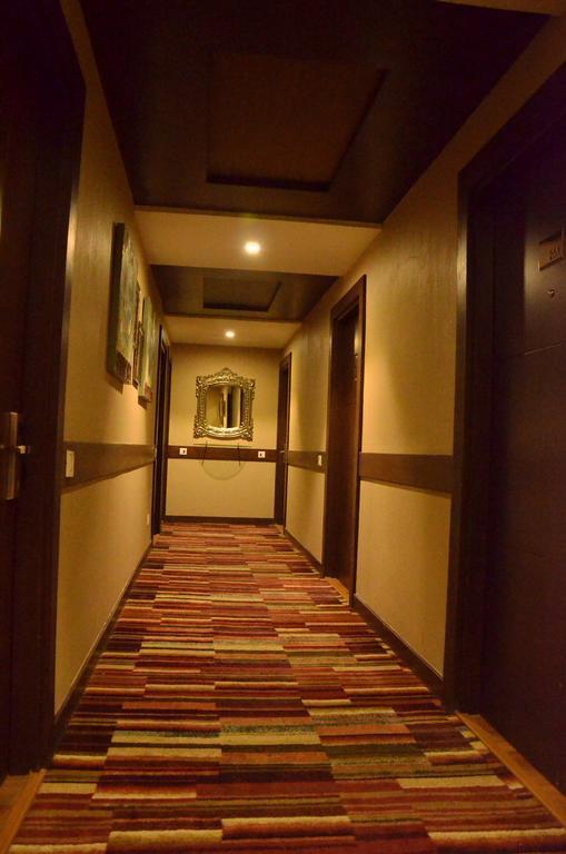Hotel Down Town Jalandhar Exterior foto